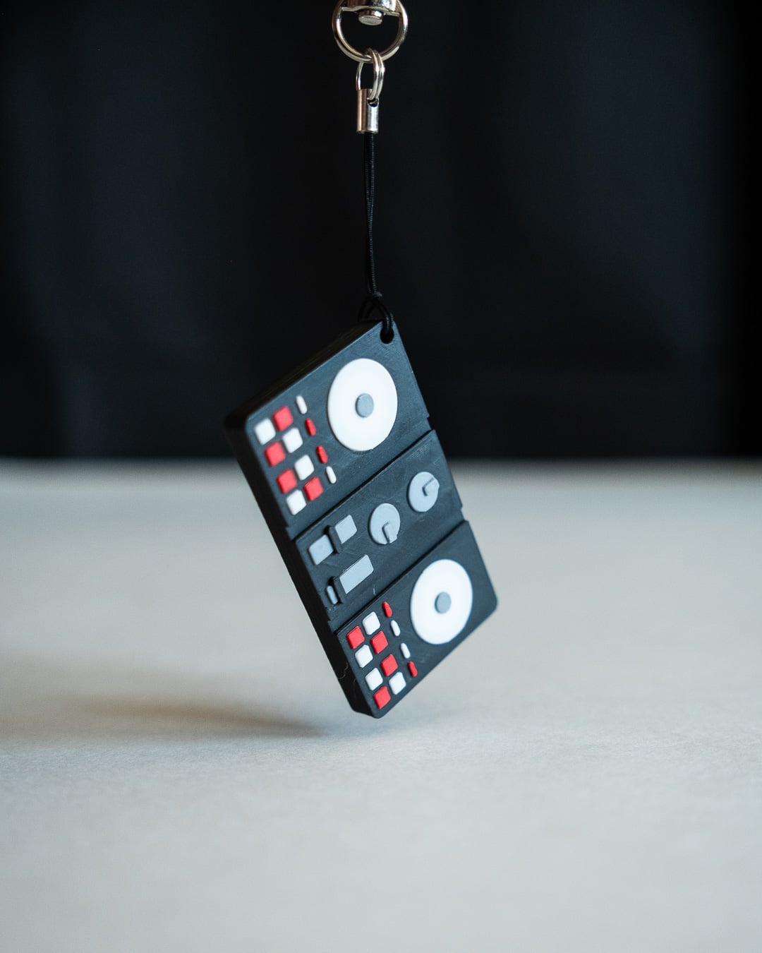 NFC Keychain - Mini DJ Controller 3d model