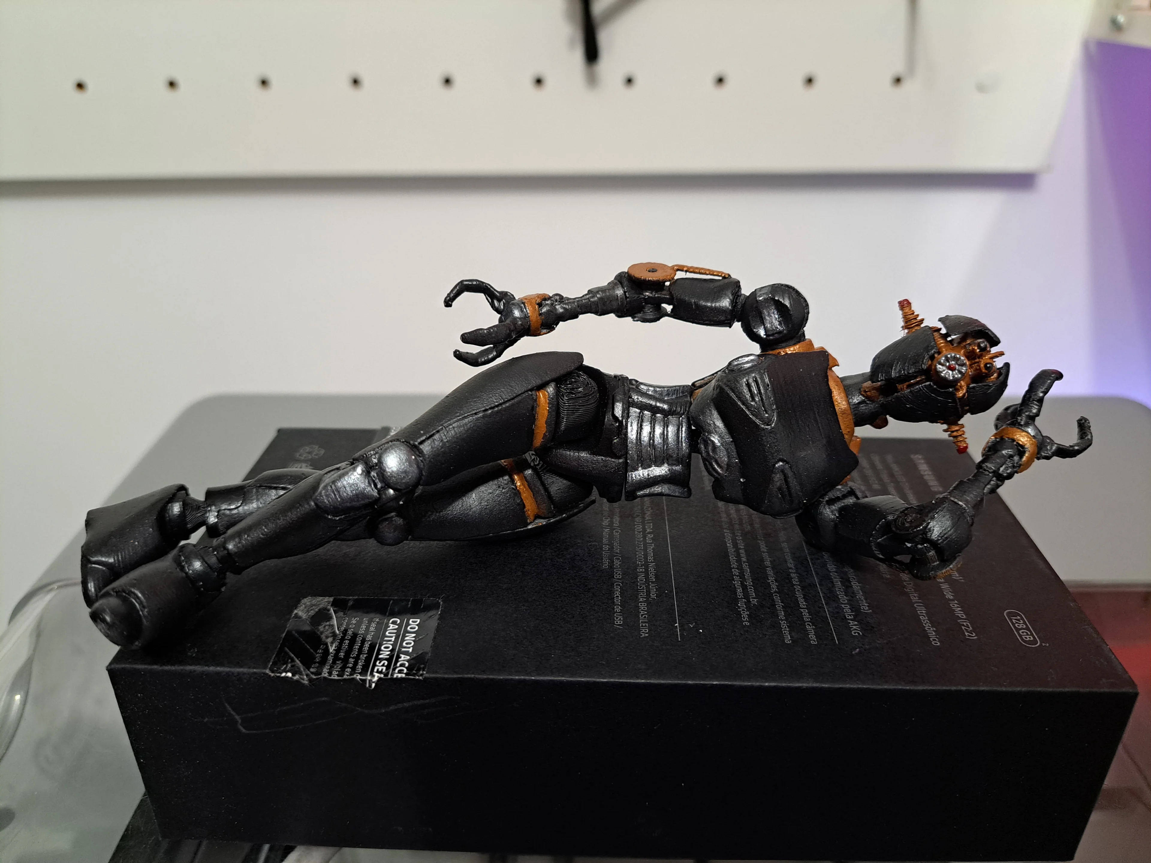 Fallout Assaultron Poseable Figure 3d model
