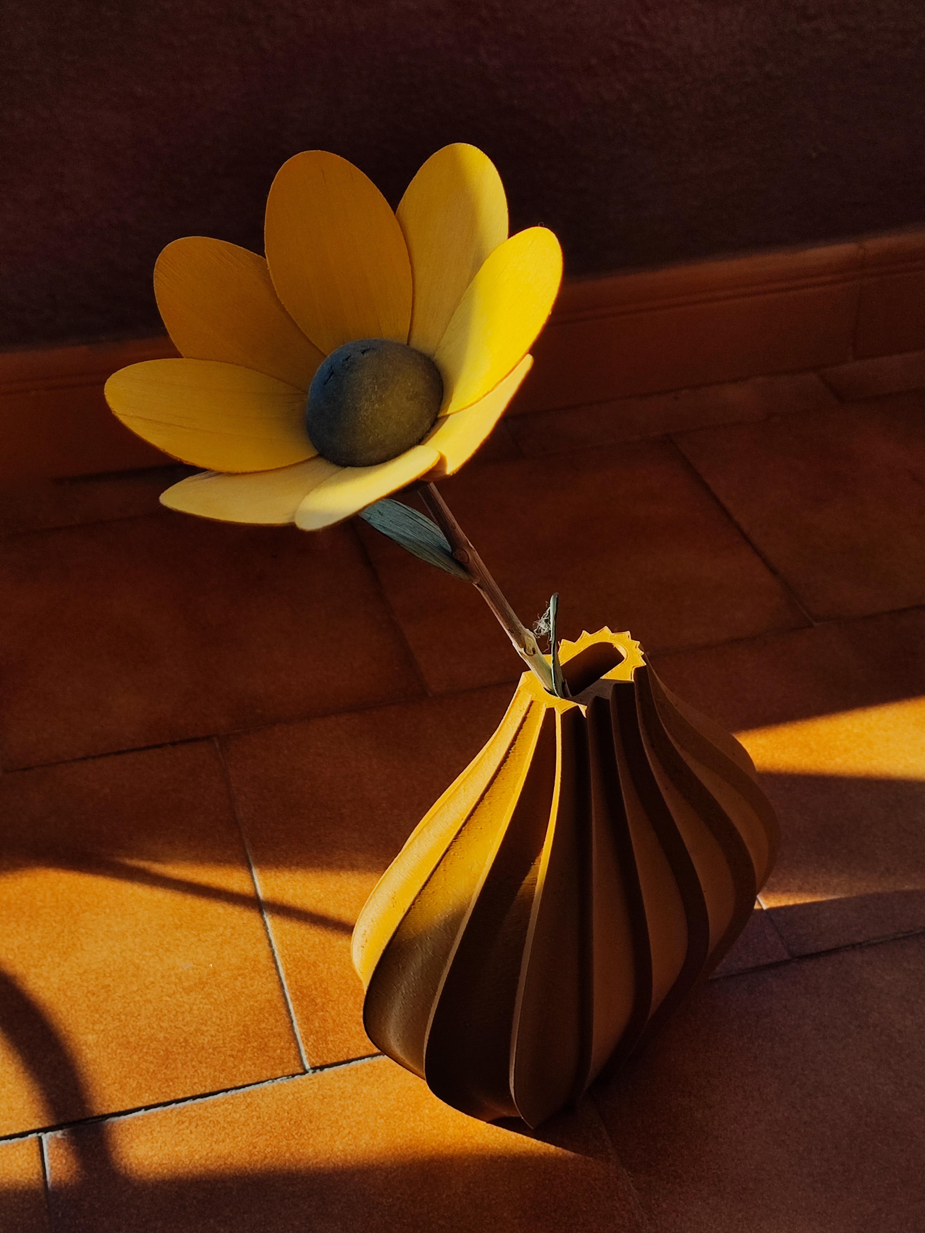 Girasol | Vase 3d model