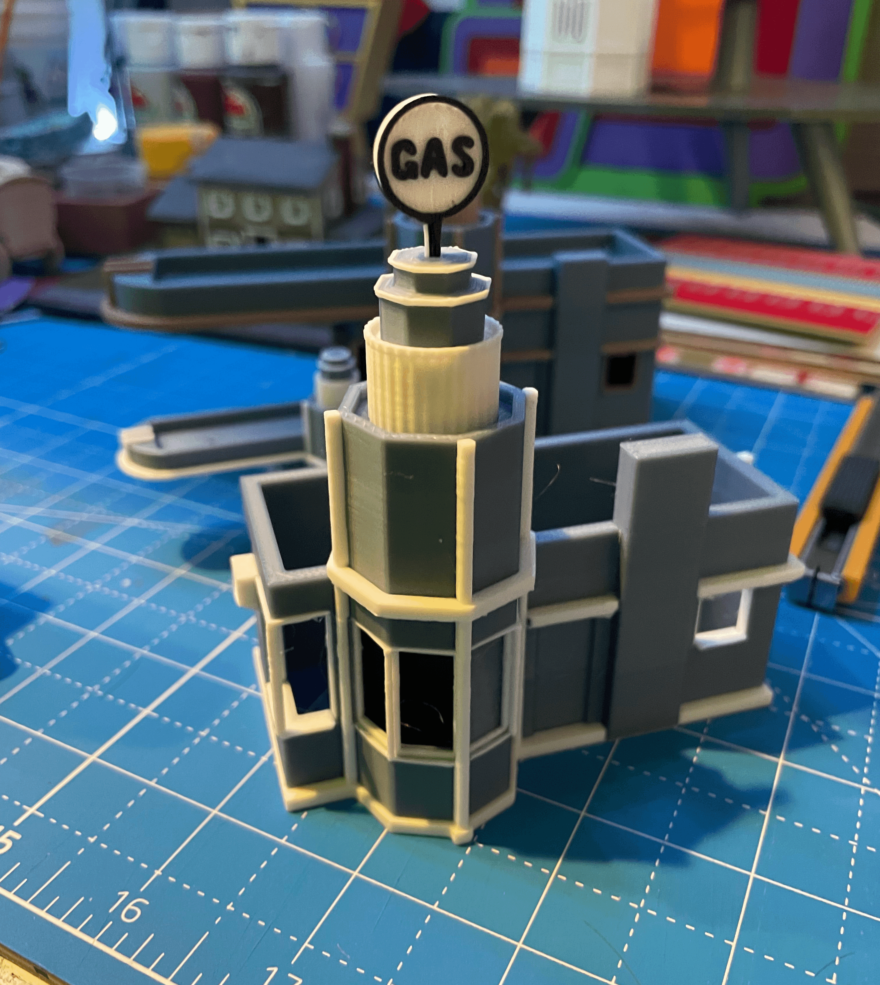 Art Deco Gas Station - HO Scale 3d model