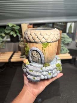 Acorn home planter 3d model