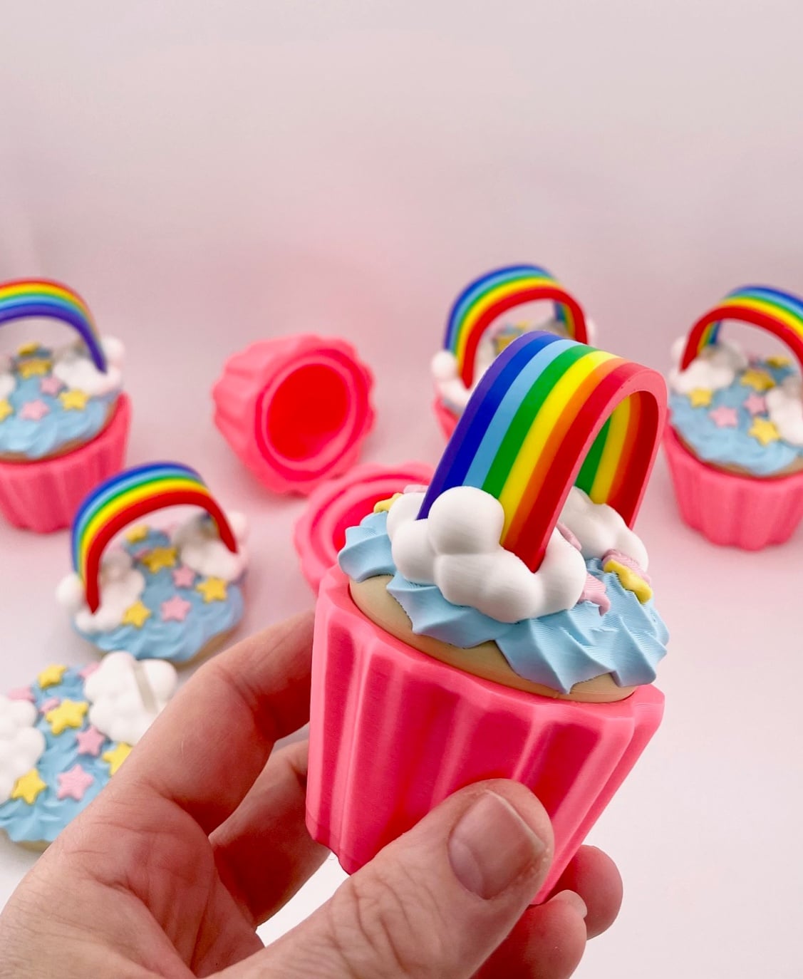 Cupcake Container -Rainbow 3d model