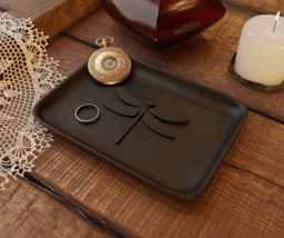 Dragonfly Tray — Nature-Inspired 3D Printed Tray 3d model