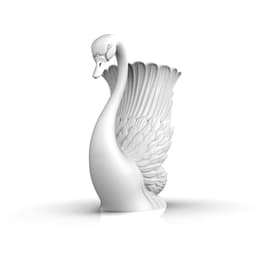 Swan-shaped vase 3d model