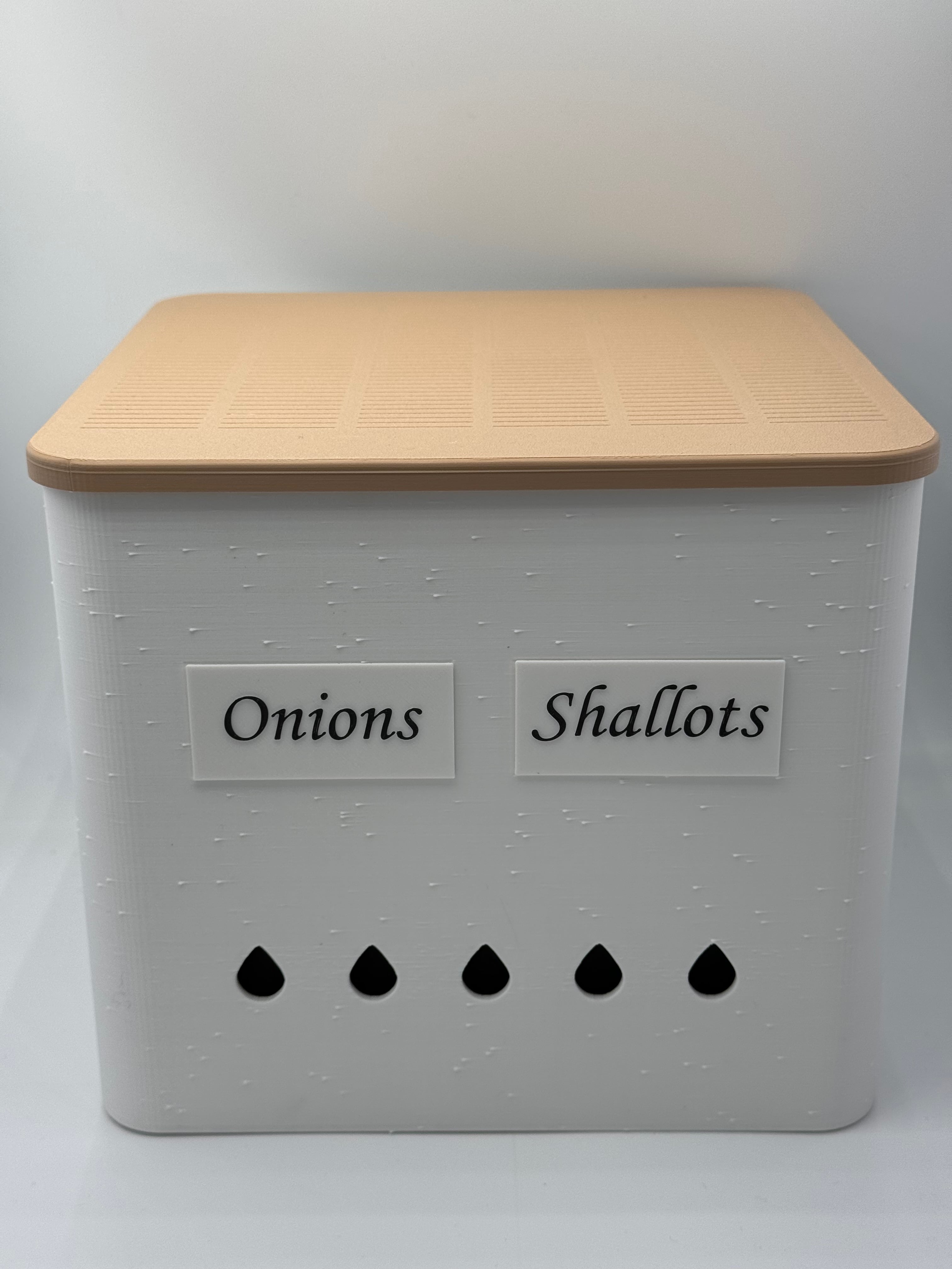 Onions and Shallots Keeper 3d model