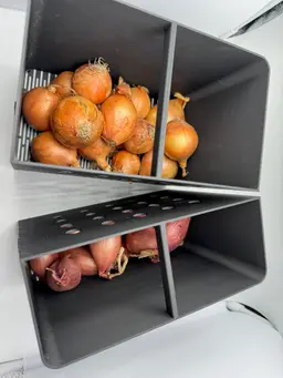Onions and Shallots Keeper 3d model