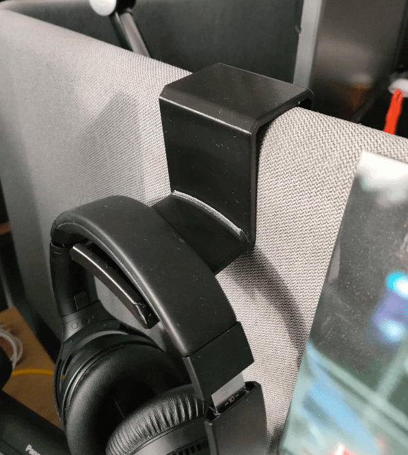Headphone holder mounted on cubicle divider 3d model