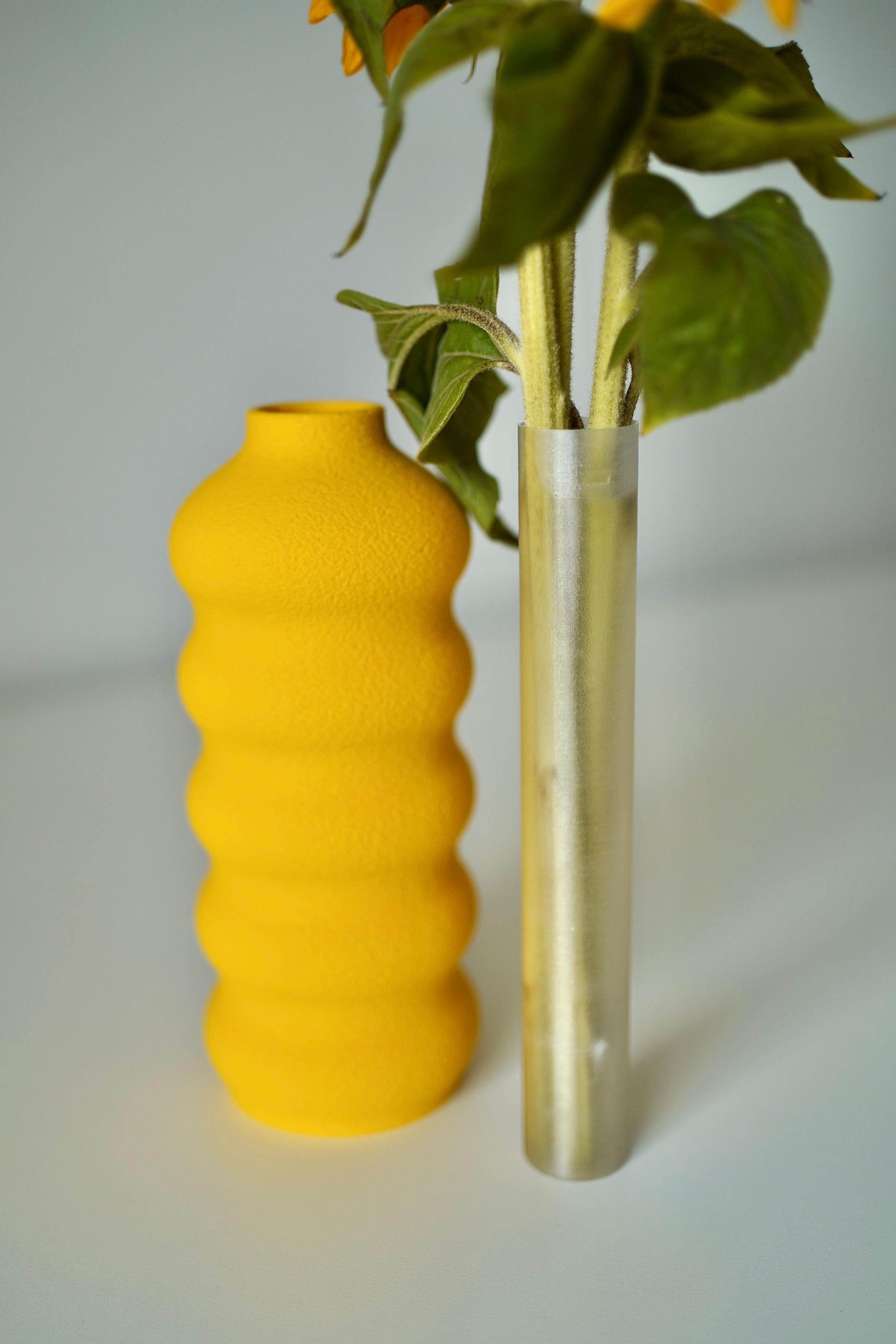 SUNNIA vase 3d model