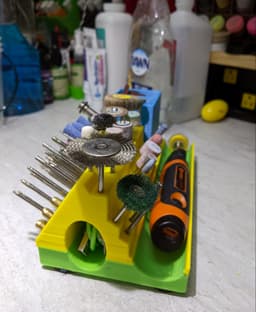 5V_recharge_grinder_hldr_V2.stl - front - 3d model