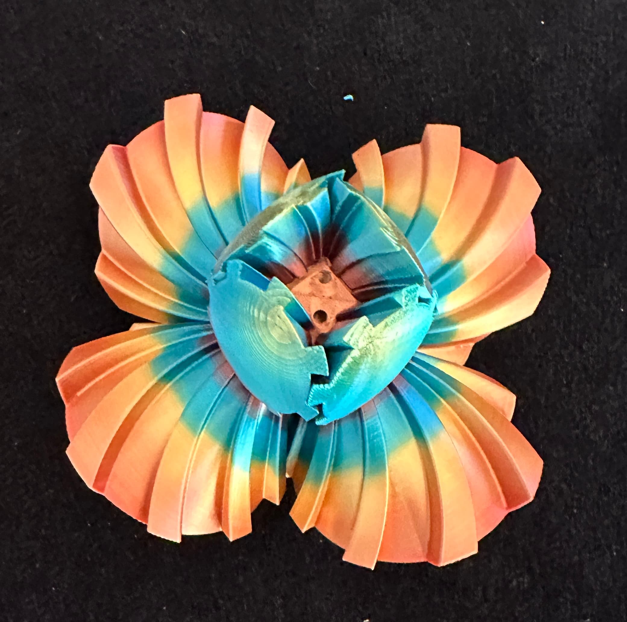 Gear ball 2.0. Eryone silk rainbow. I like this smaller version of the Gear Ball.