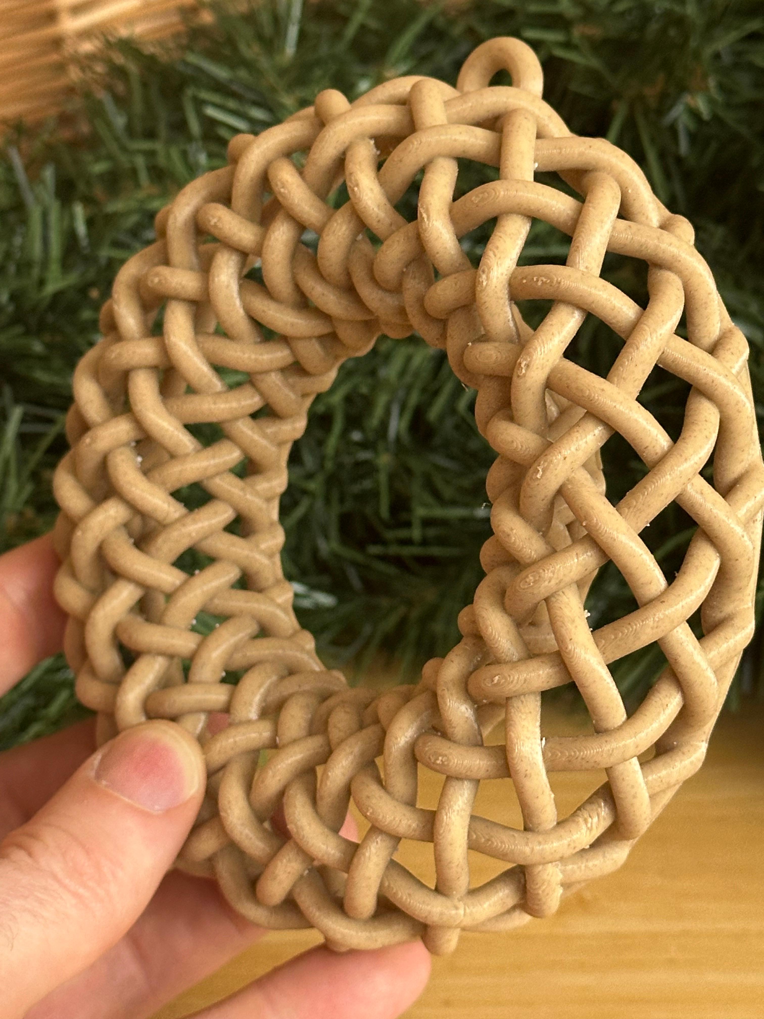 Woven Wreath Form - FDM 3d model