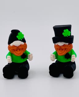 Sitting Critters -Leprechaun Gnomes 3d model