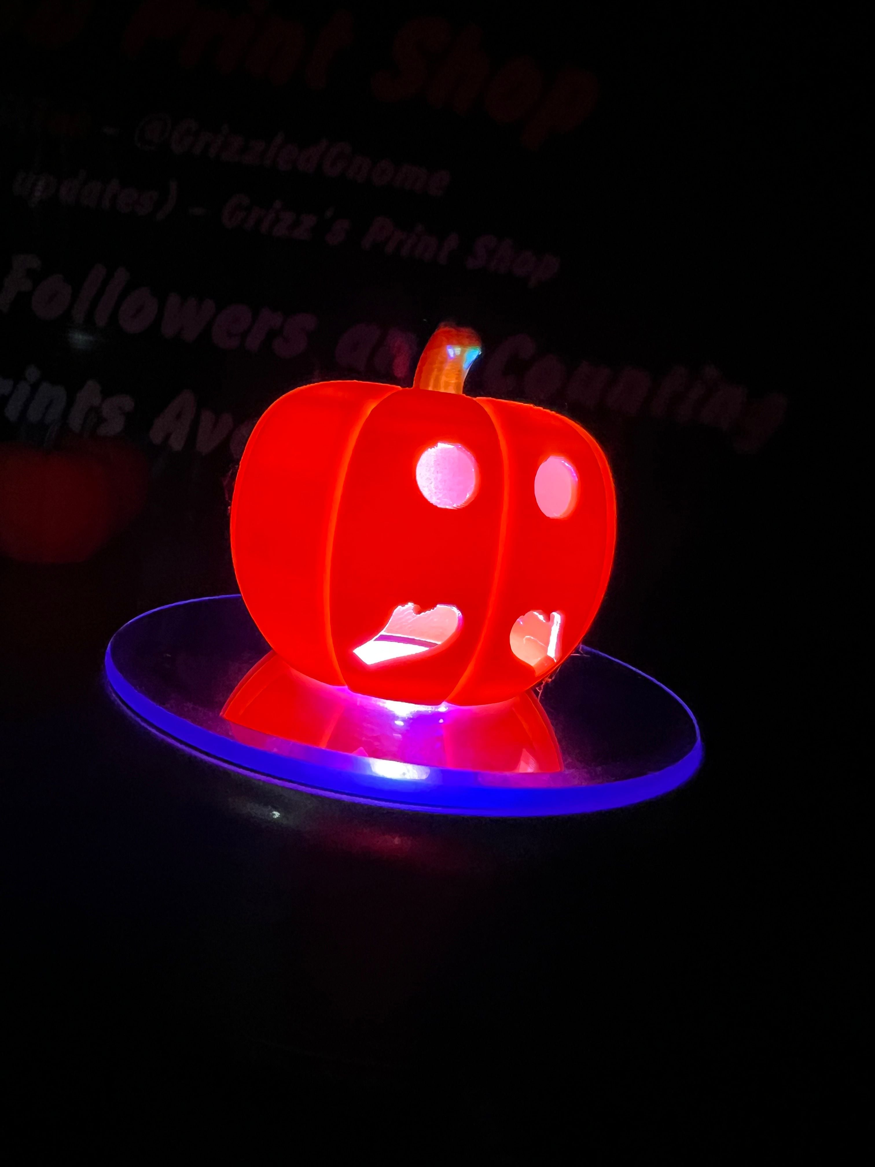 Speak no evil - Mittens version - Teal light Jack o lantern 3d model