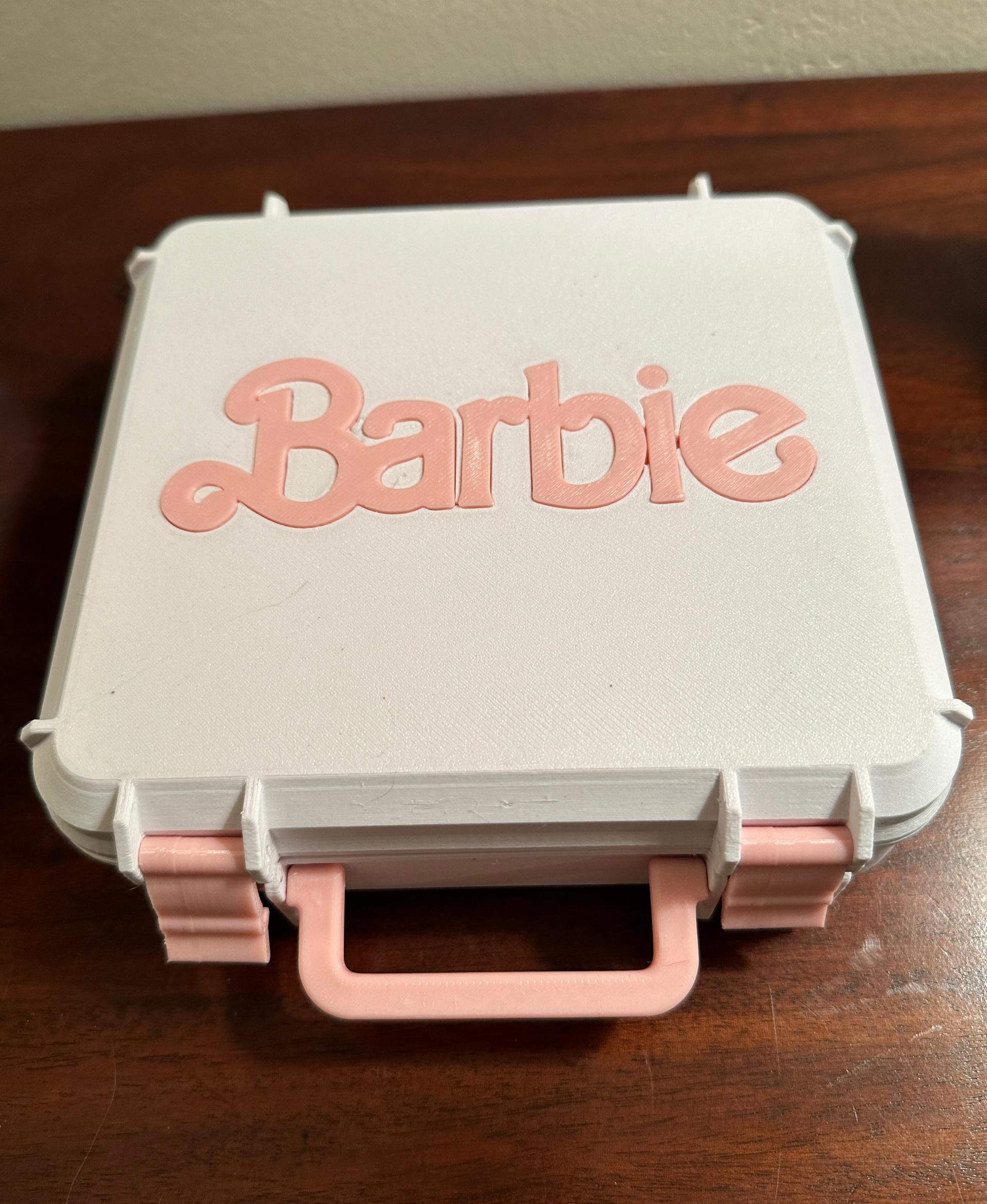  Barbie Box - What a great Design! Thank you, my Barbie obsessed friend will love it. Really well done. I accidentally mounted handle on lower pins but ended up liking it that way as you can hold handle down while lifting up on catches to open the box and the handle is centered when carrying. Great Job!! God Bless, BowieInc Casey - 3d model