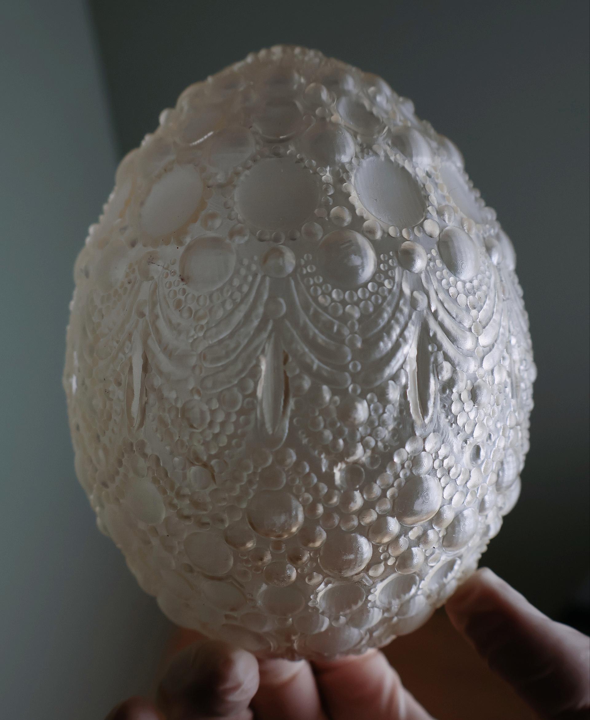 Ornate Dot Art Egg #2 Decor/Container - Resin printed in Phrozen Aqua Clear - 3d model