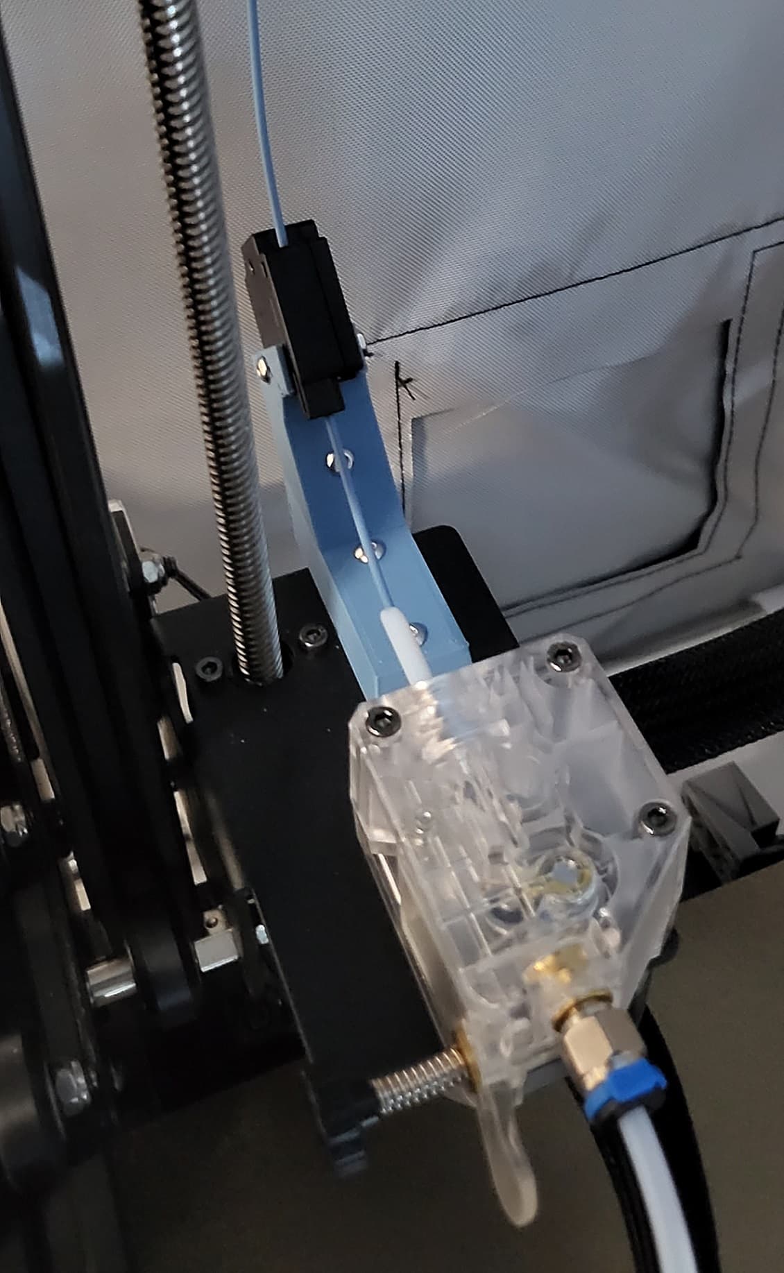 Vyper_Stronger_Filament_Sensor_Mount_45_Degree.stl 3d model