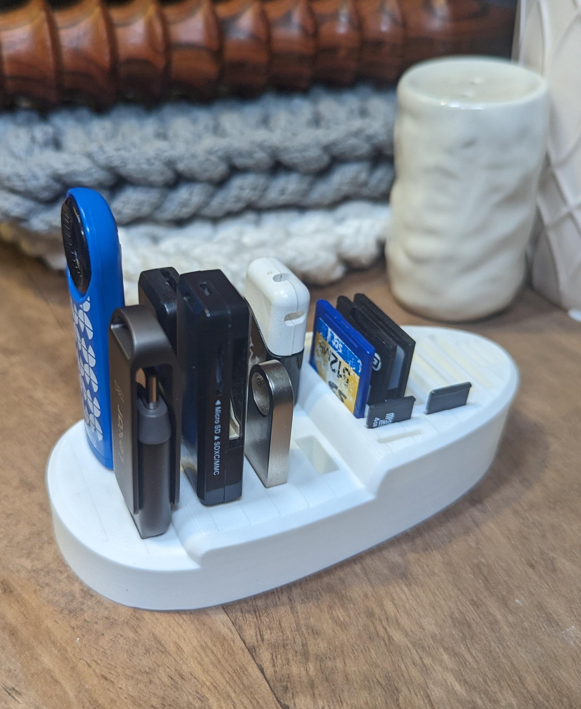 Minimalist Storage Card holder 3d model
