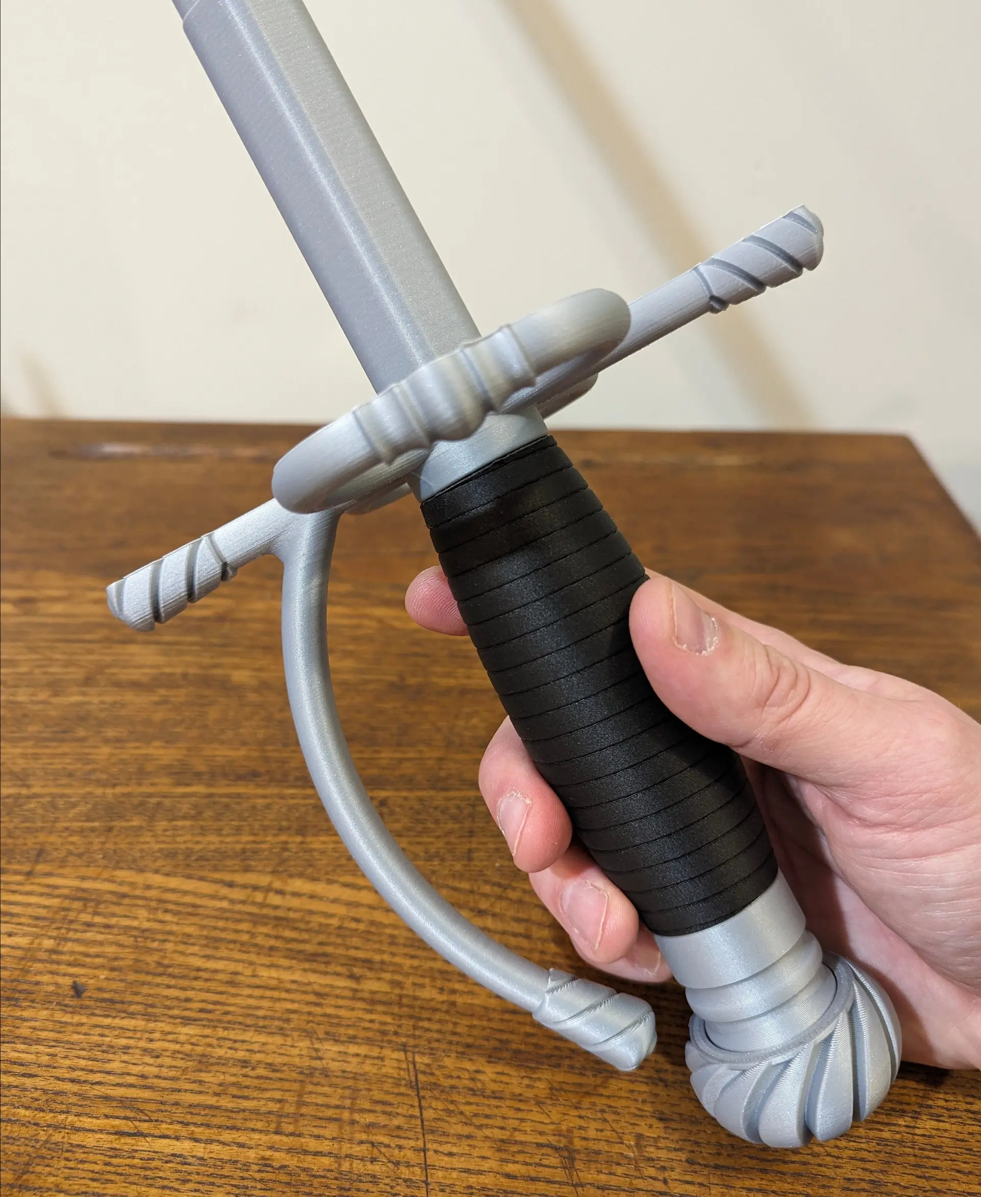 Printed in:
- Polymaker PolyLite PLA Pro Metallic Silver
- Proto_pasta Matte Fiber Black