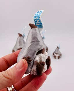 Chocolate Kiss Gnome 3d model