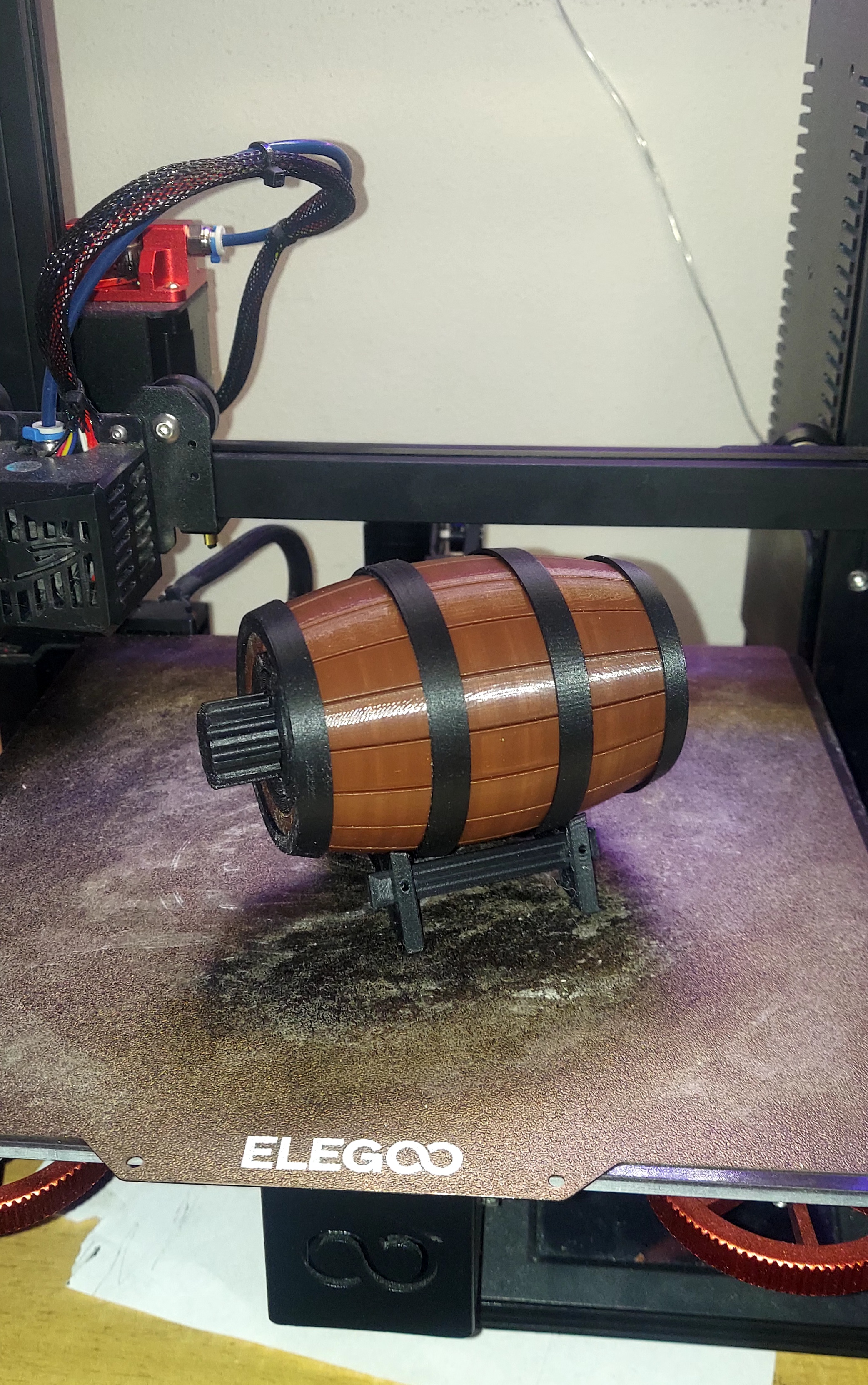 I printed it at 75% so the lock took a bit more effort to free up. It works great and kids like it results.