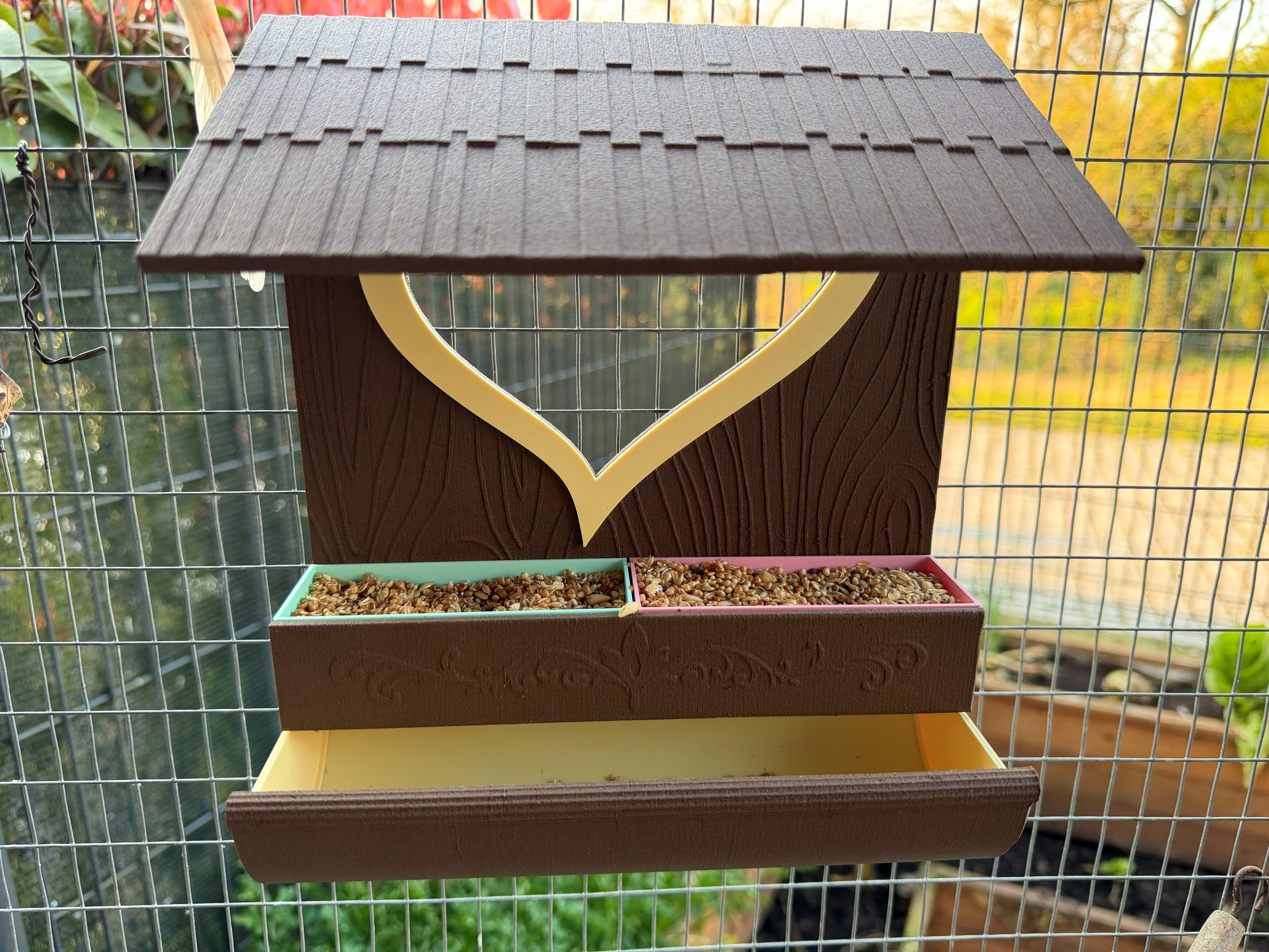 Bird feeder 3d model
