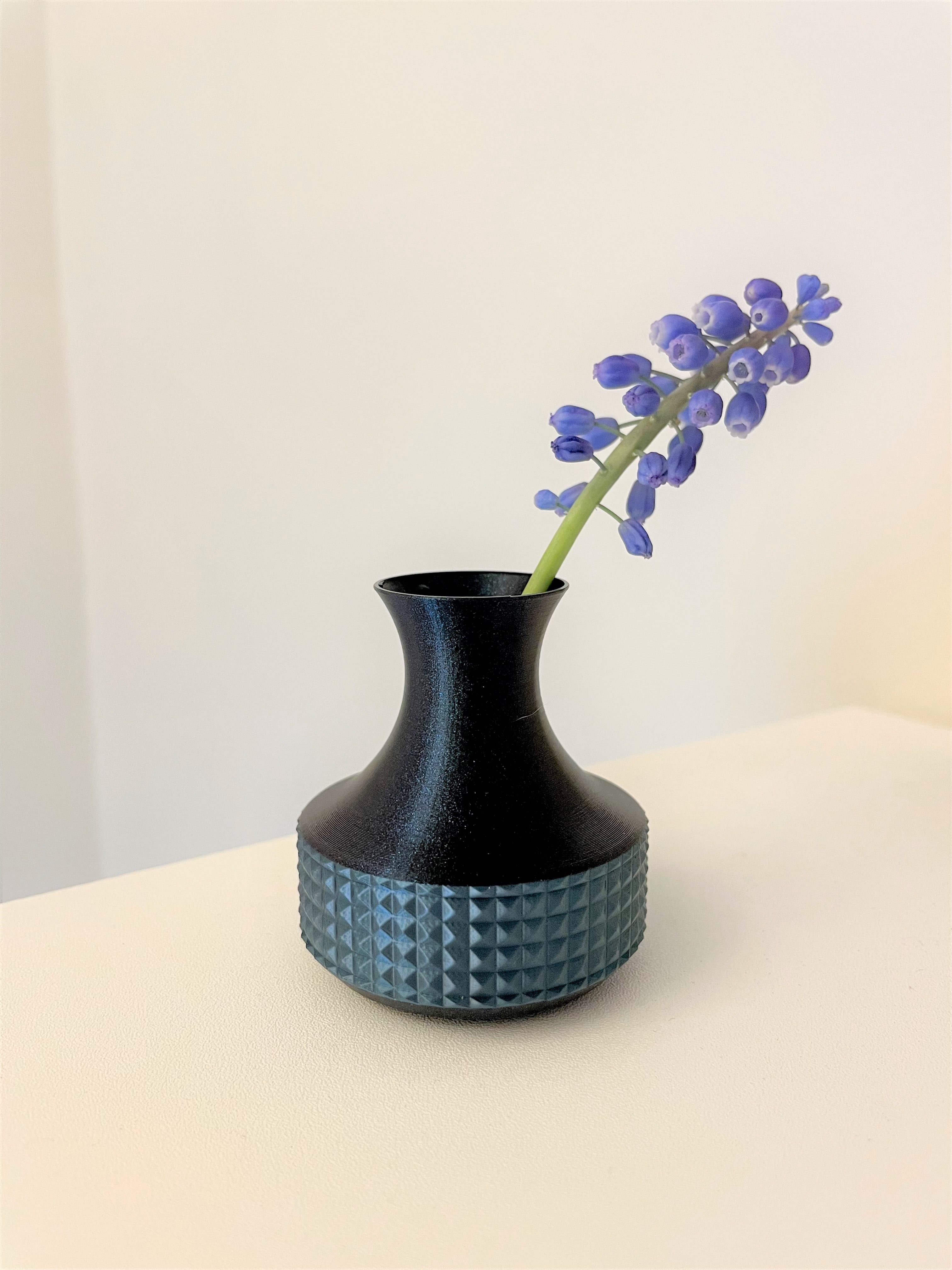 Retro Vase Decanter Style 3d model