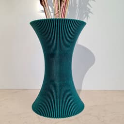 line vase 3d model