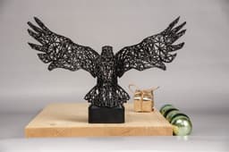 Raven on Base Grid Art Design - Pre-Supported 3d model