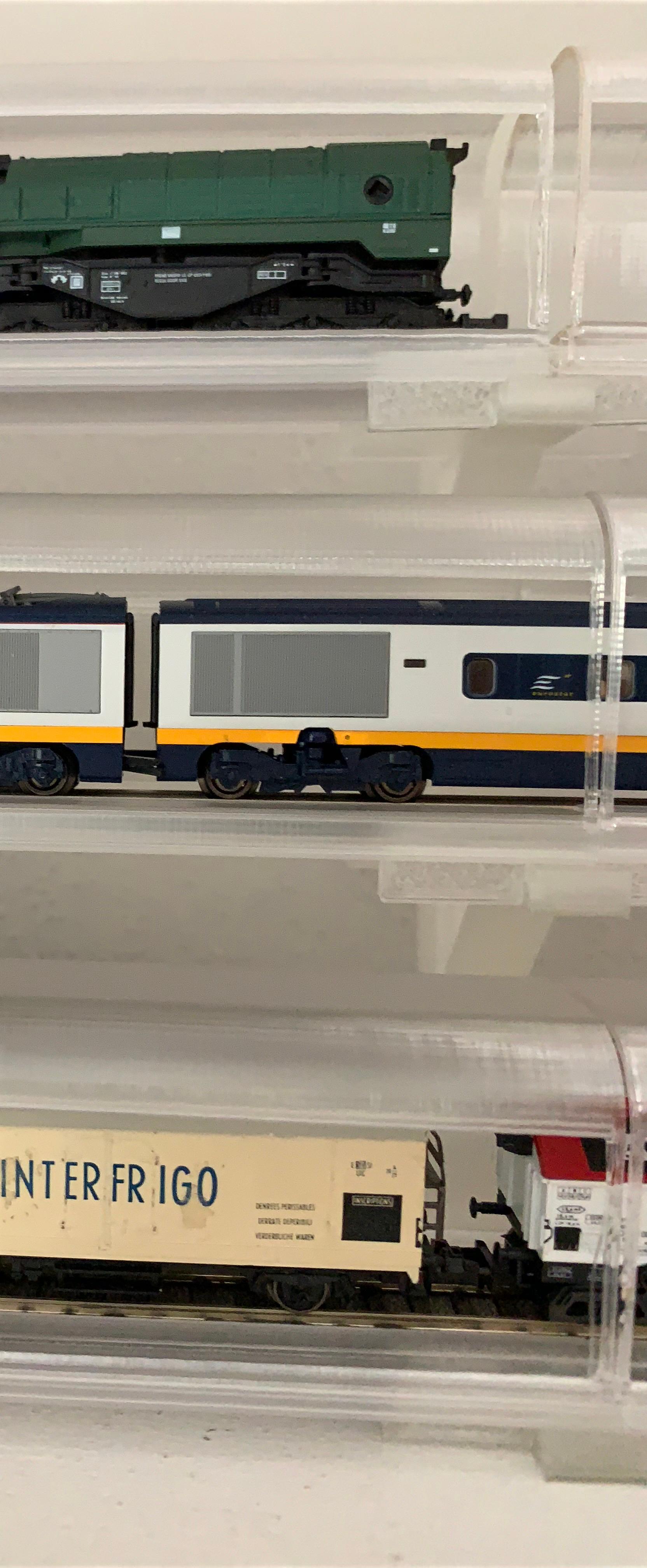 Display stand for 9mm scale N track model trains 3d model