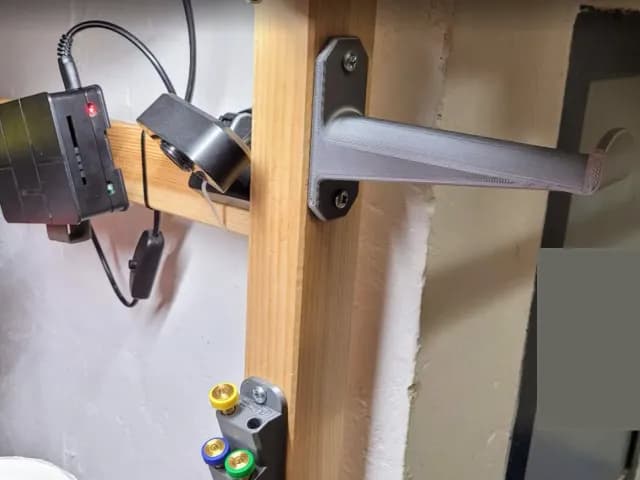 Toilet paper roll holder wall 3d model