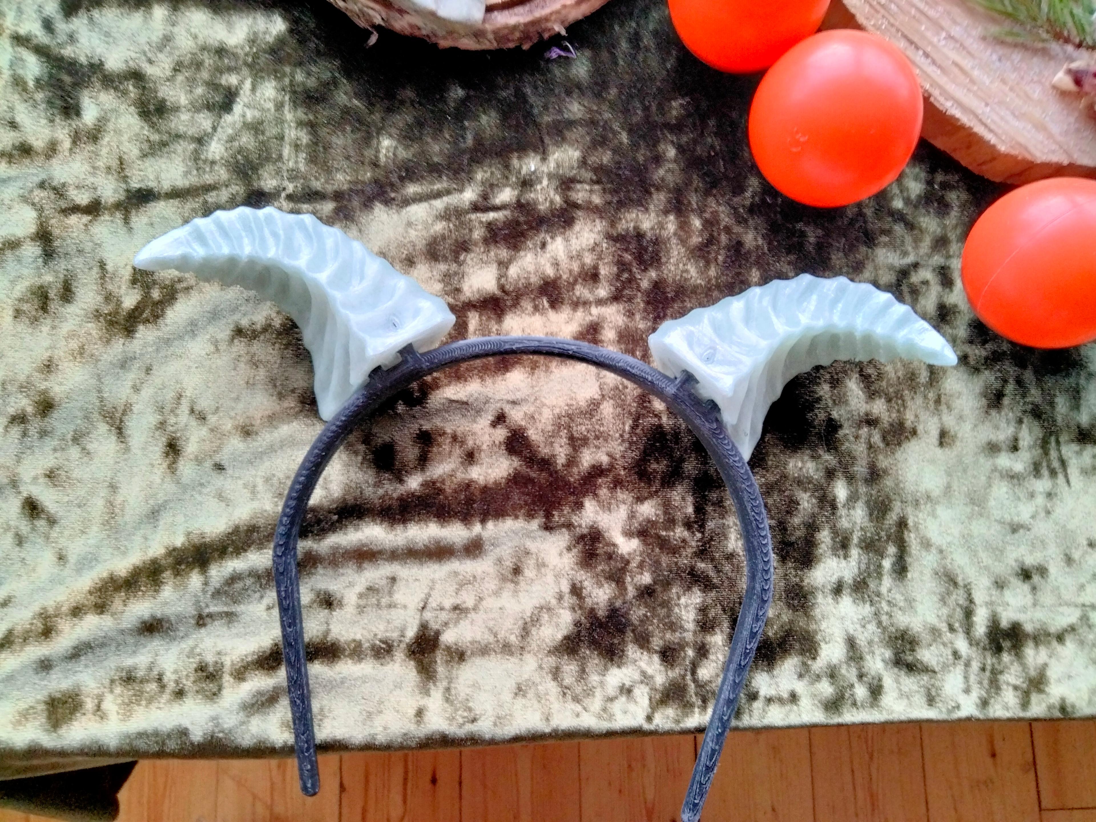 Headband with Troll Horns 3d model