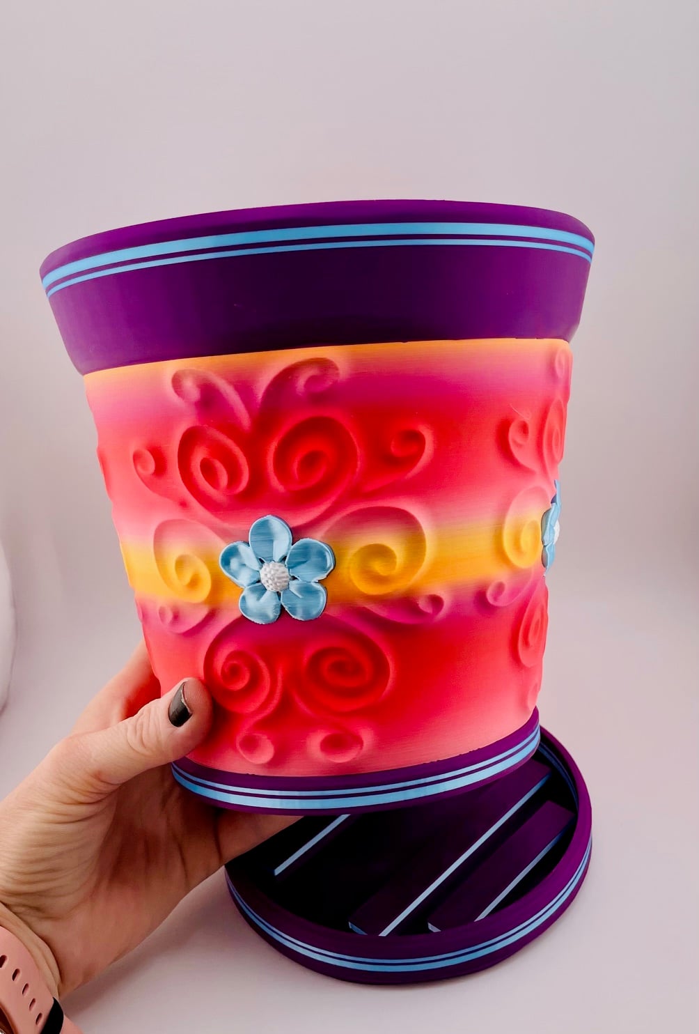 Carved 4 Flower Filigree Pot 3d model
