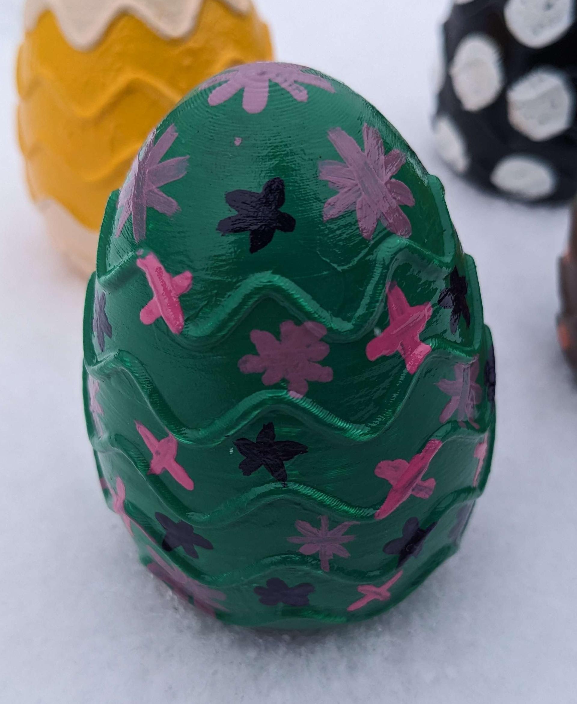 Easter Egg with Wavy Decorations 3d model