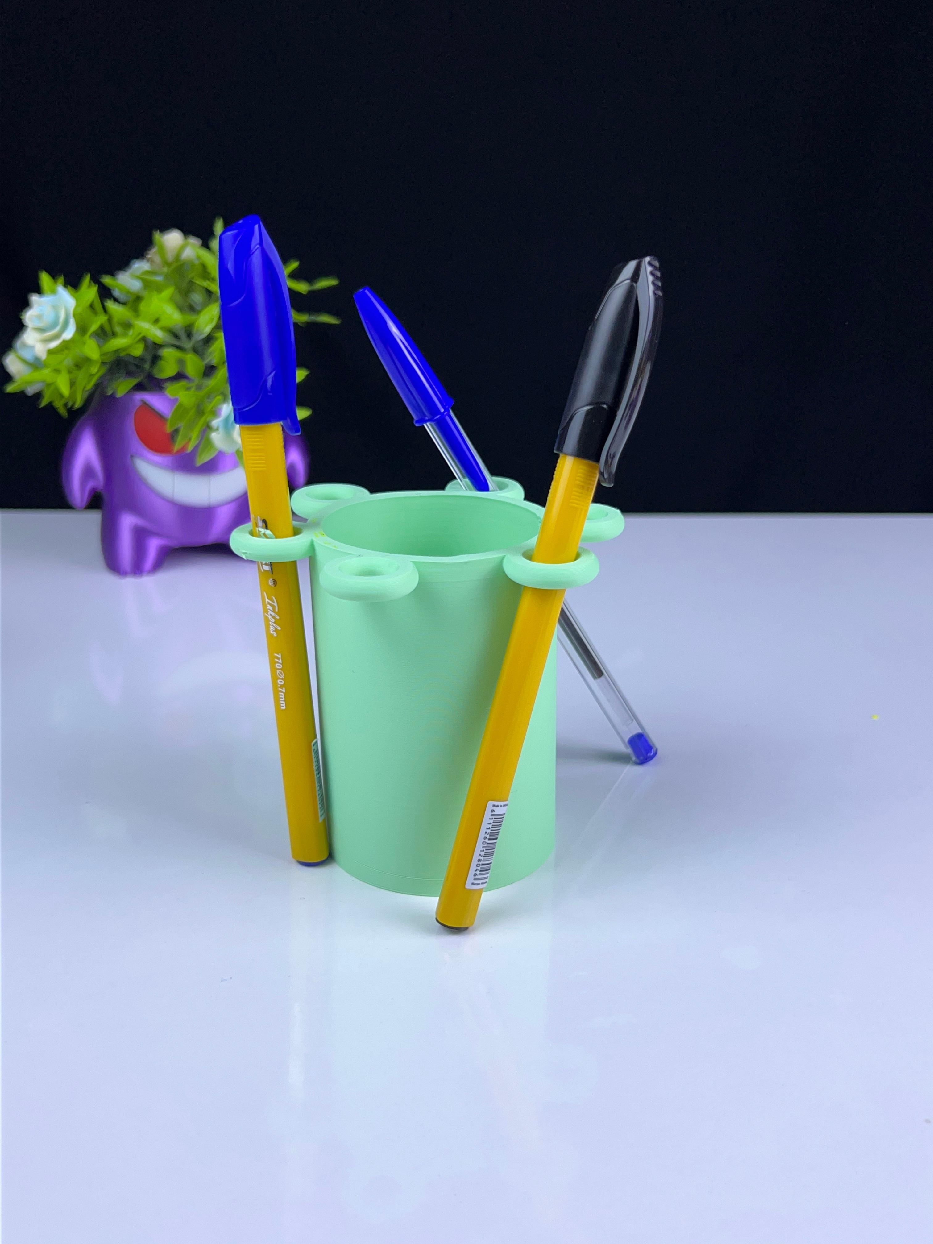 toothbrush/pen holder 3d model