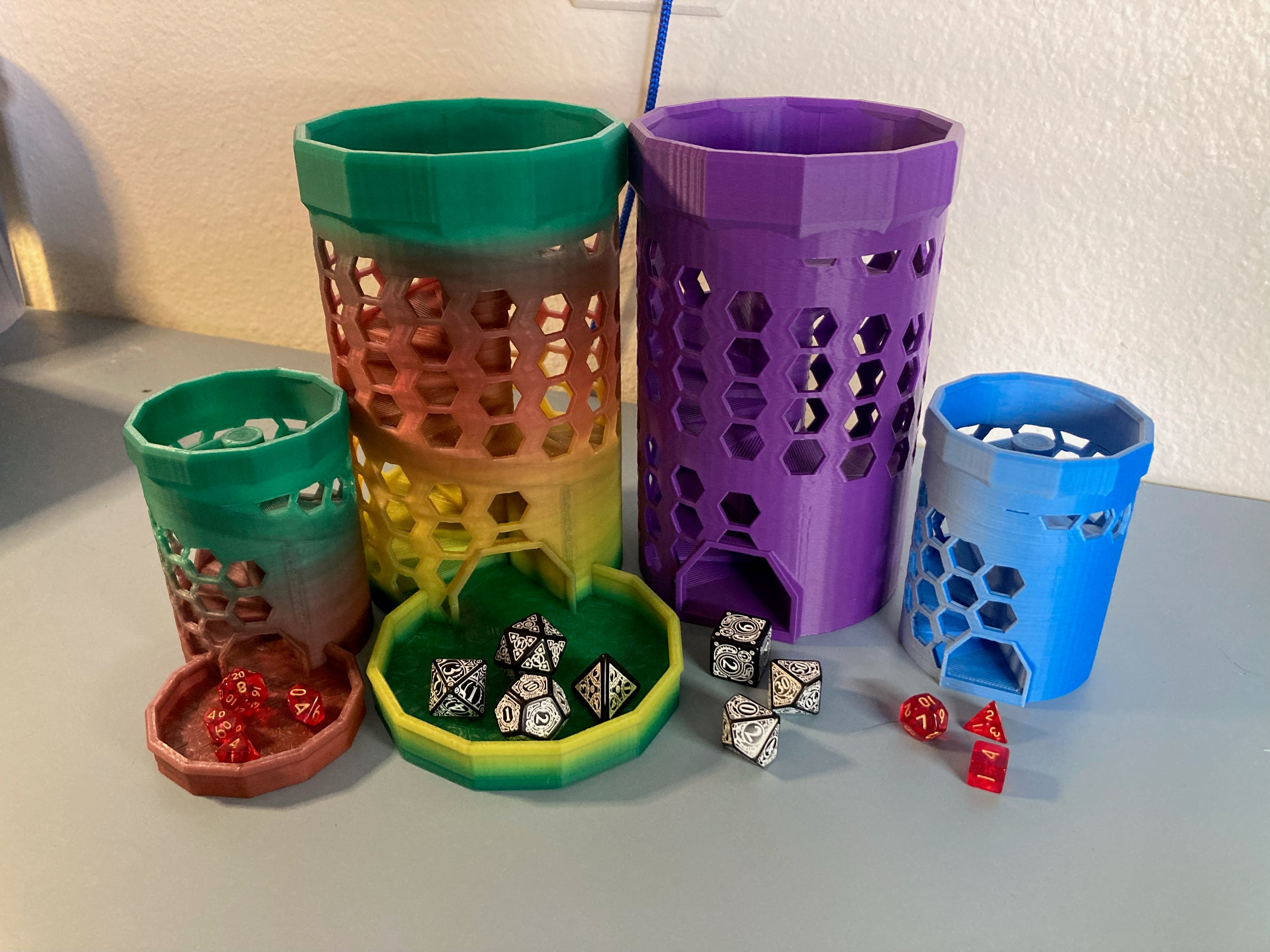 The Hive v2 - Supportless Dice Tower 3d model