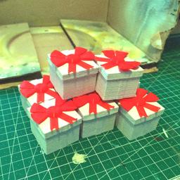 Gift Box - Container with bow on top. 70x60 - Small versione, small gifts.
