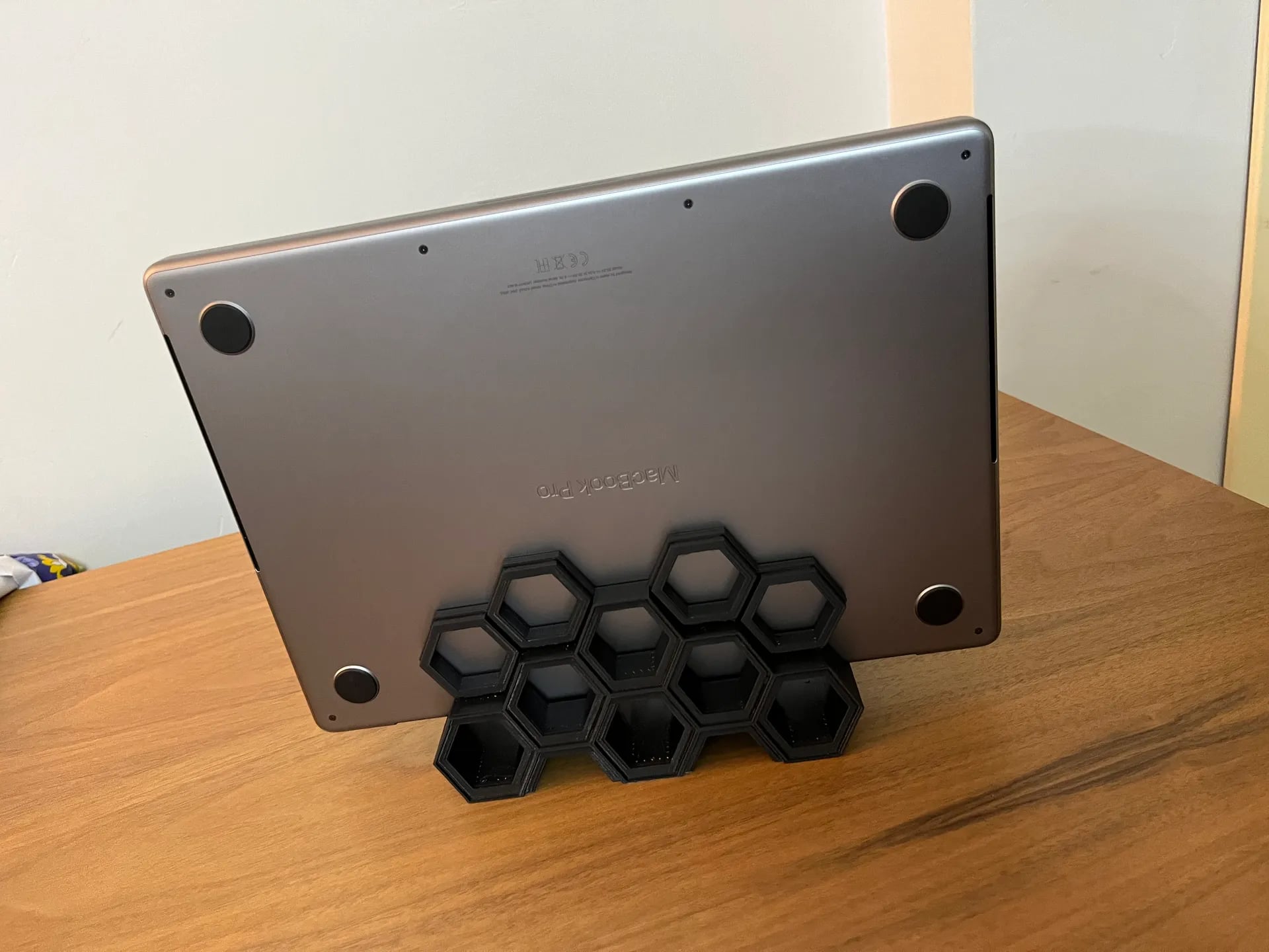 Vertical Laptop Holder 3d model
