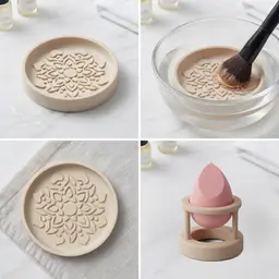 Makeup Brush Cleaner and Makeup Sponge Holder, Makeup Brush Cleaner Ring, Detachable Brush Cleaning 3d model