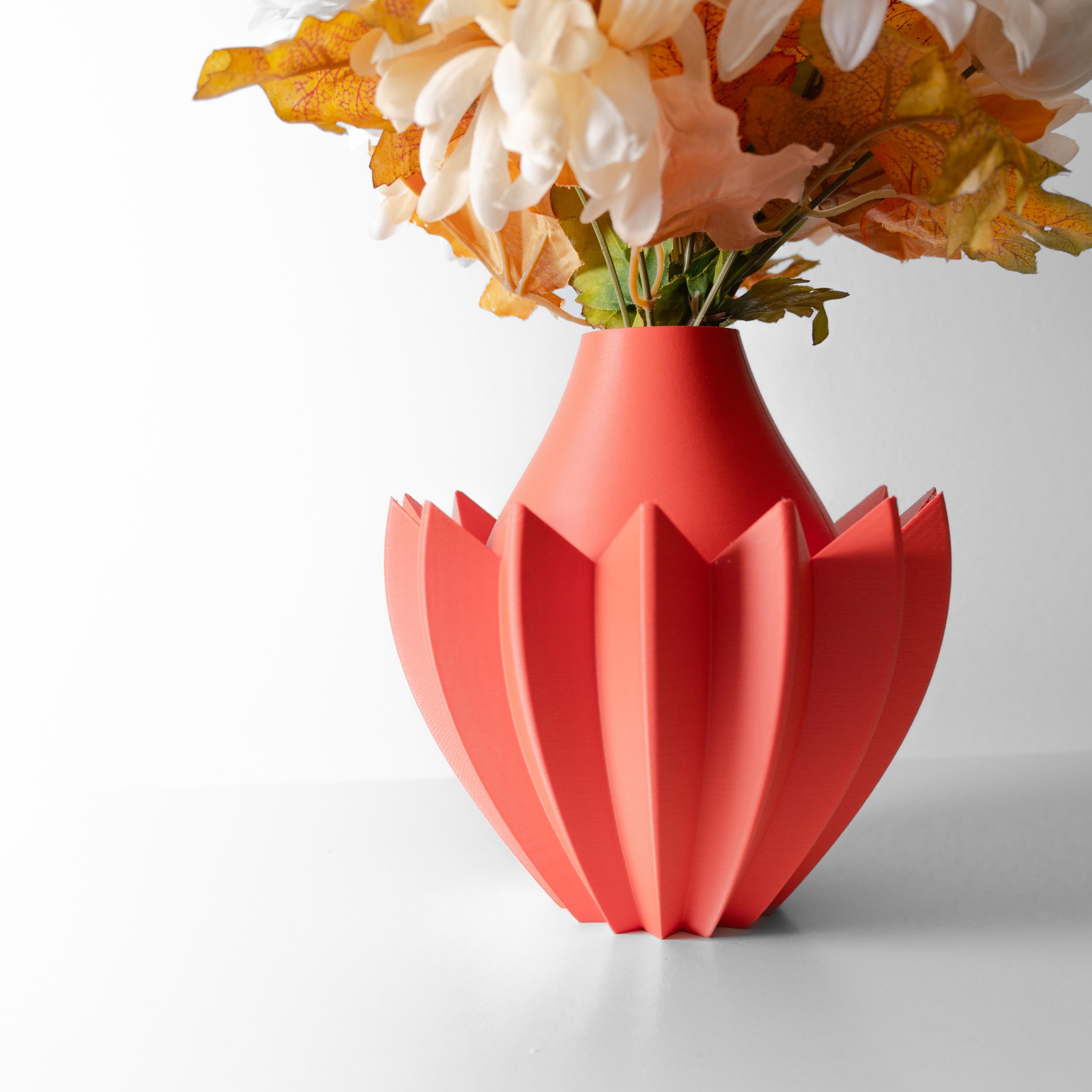 The Makio Vase, Modern and Unique Home Decor for Dried and Preserved Flower Arrangement  | STL File 3d model