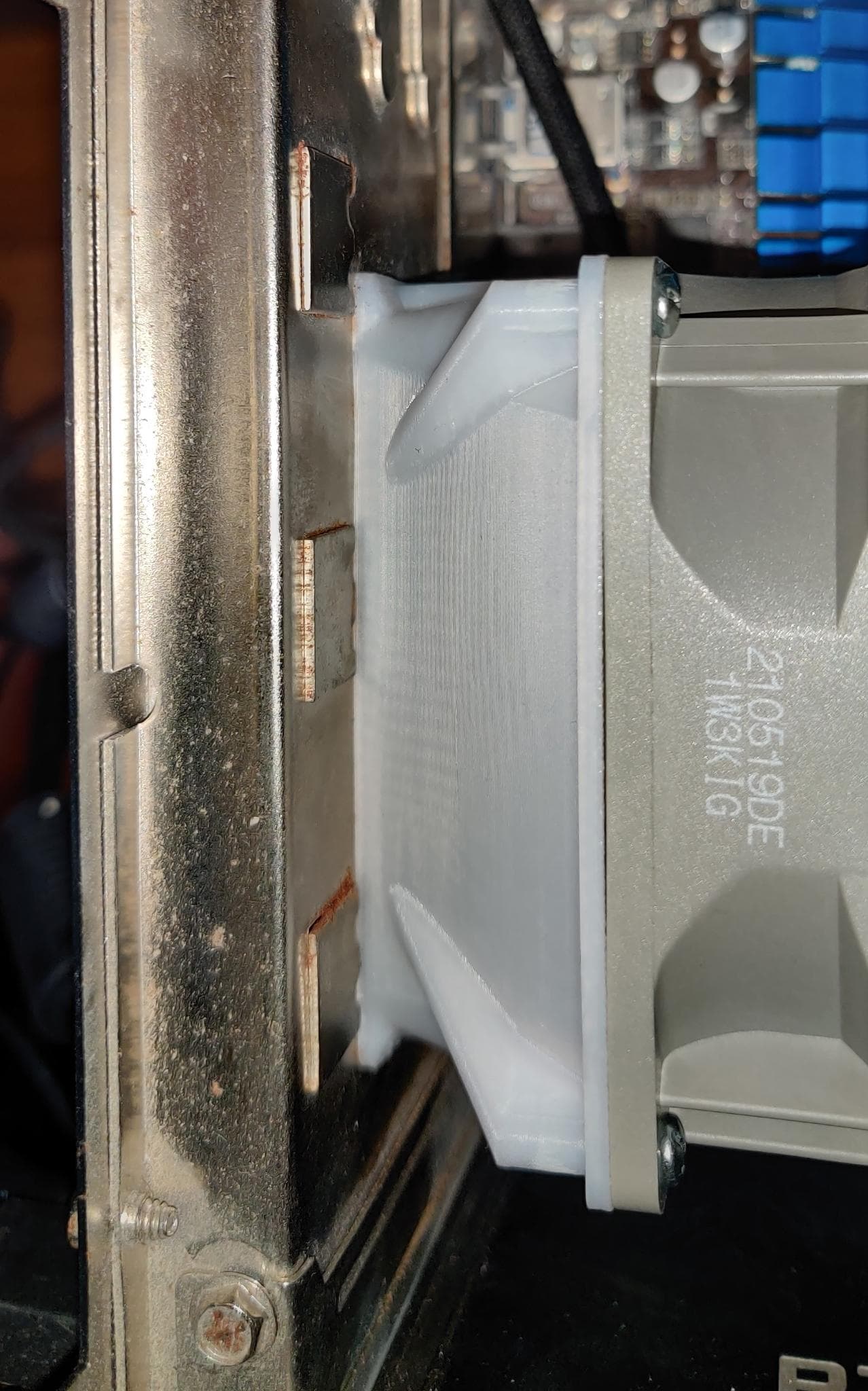 Dual SCSI port fan duct 3d model