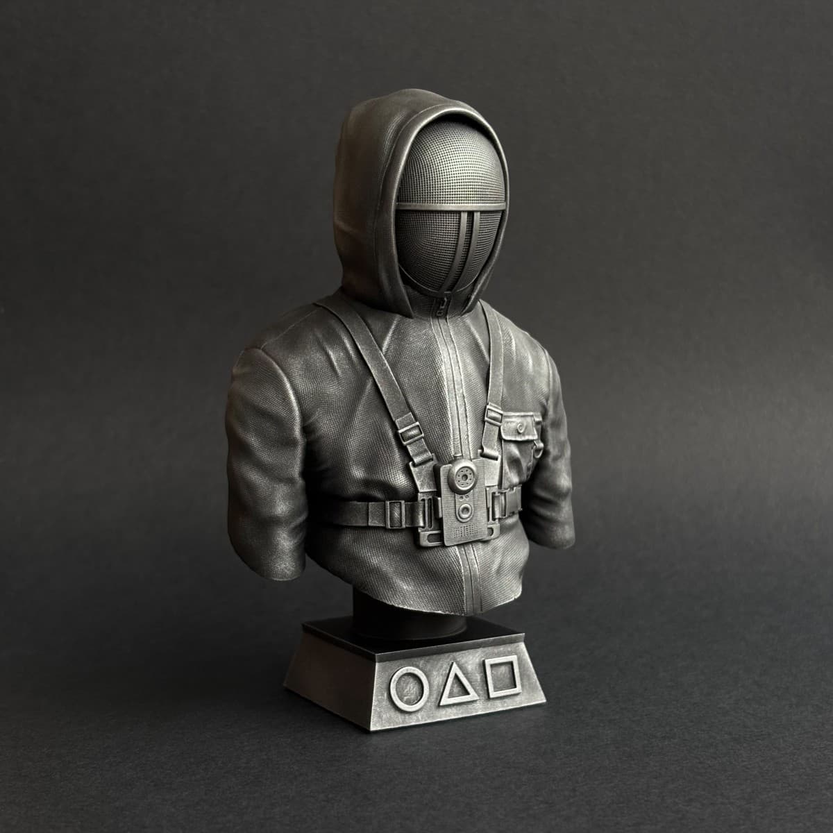 Printed on a Elegoo Mars 3 Pro in Elegoo ABS-like 3.0 Pro resin using 0.035 mm layers. A good looking and very well pre-supported easy to print sculpt!