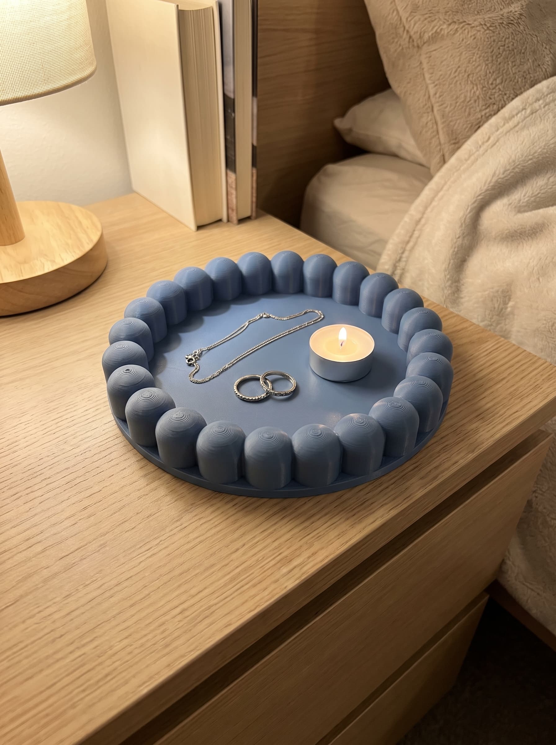 Modern Beaded Edge Round Tray - Vanity & Catchall Organizer 3d model