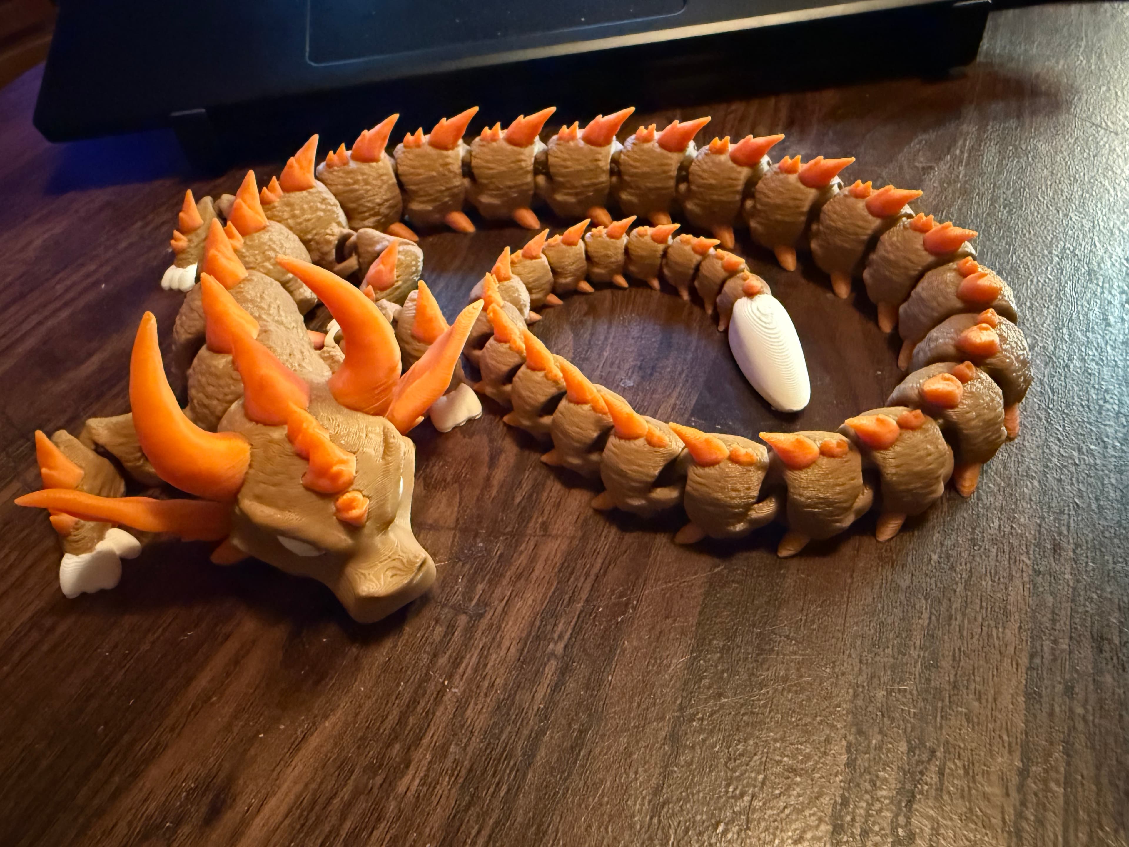 Another incredible print! I went with warm, fall-inspired colors, and it turned out fantastic. I realized after printing that his little ears move, which is such an amazing detail. I’m definitely planning to print the other dragons to add to my collection!