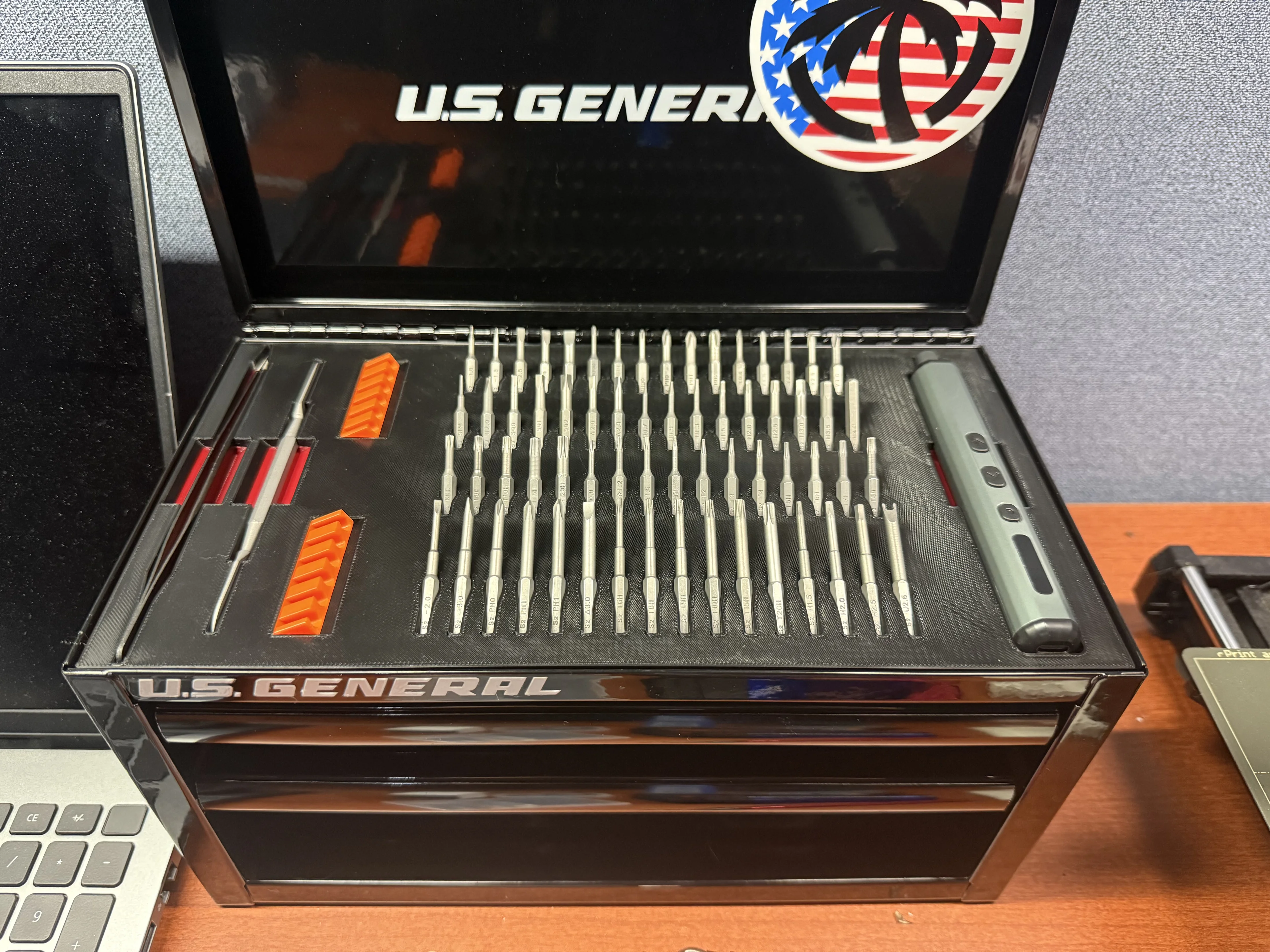 Harbor Freight Mini Toolbox Screwdriver Insert 3d model