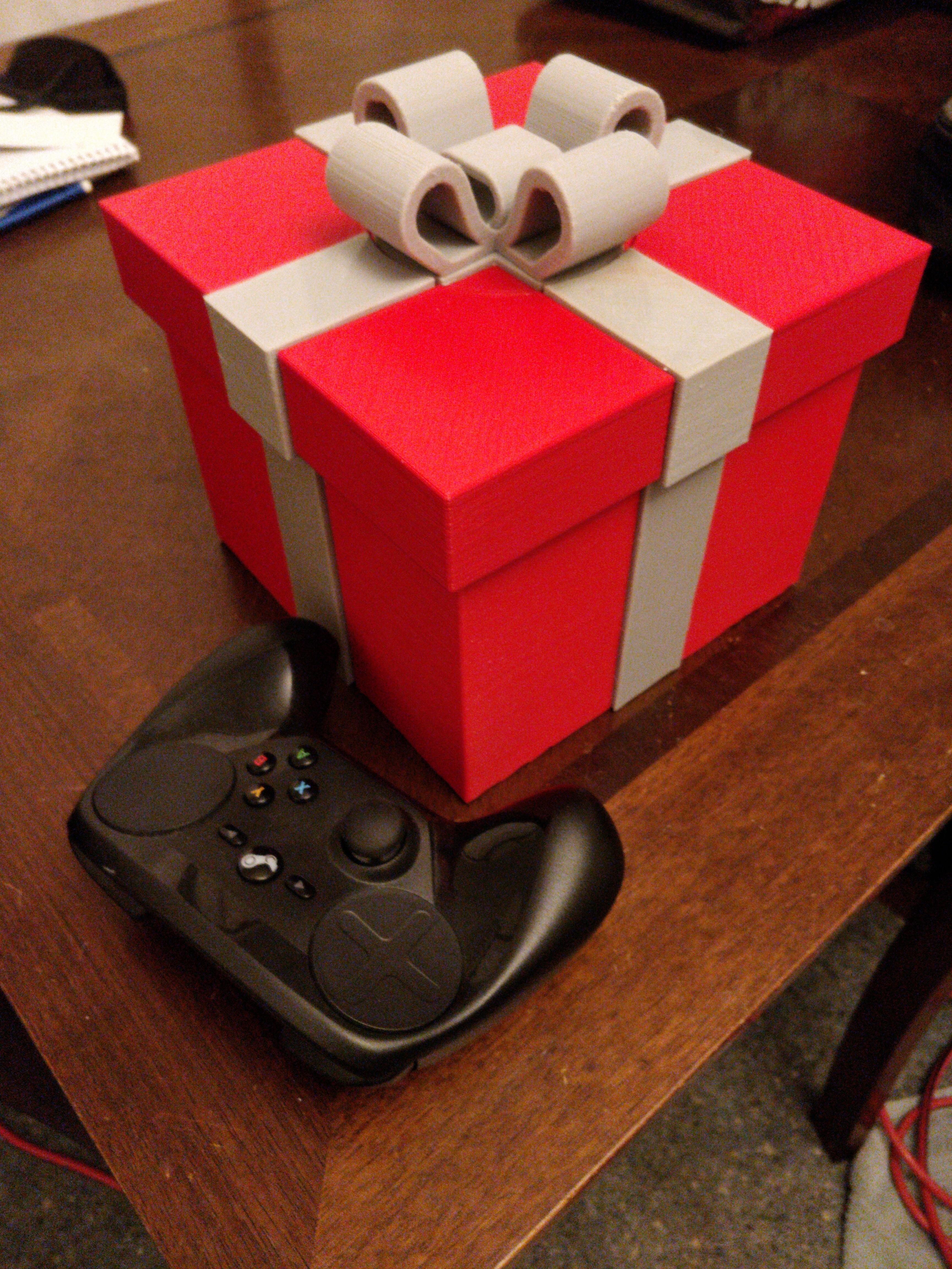 Gift Box #7 - Printed at 200% scale, with a steam controller for scale (no bananas were available at the time) - 3d model
