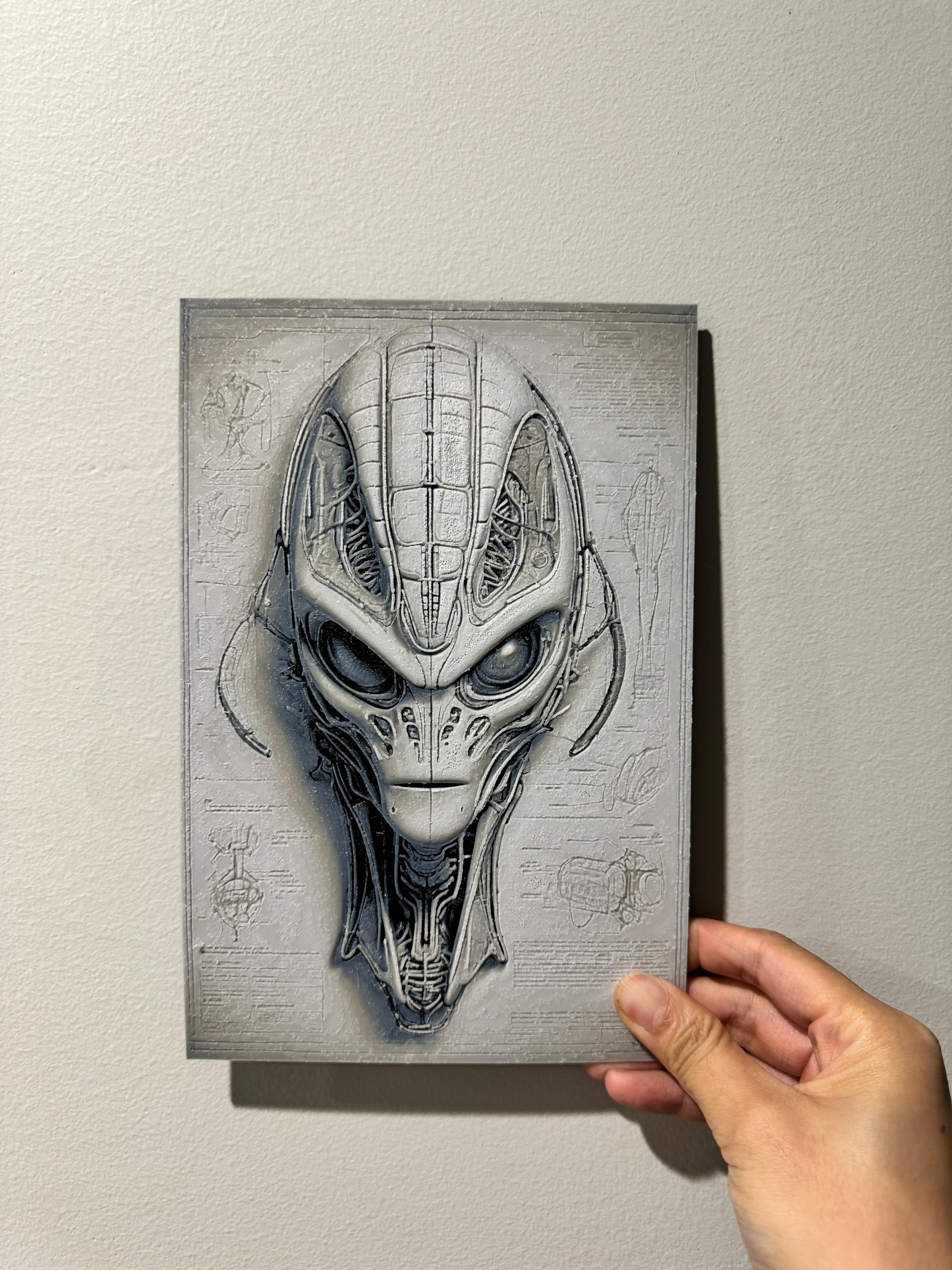 Alien Head Blueprint - HueForge Print 3d model