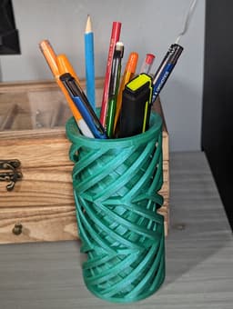 Spiral Vase (aka: Sneaky Holder) 3d model