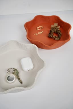 CLAYTIS Organic Catch All Tray | 3D Printable Wavy Key Tray | Textured Minimalist Jewelry Dish 3d model