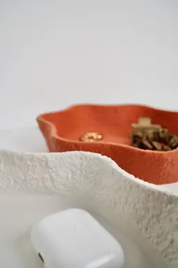 CLAYTIS Organic Catch All Tray | 3D Printable Wavy Key Tray | Textured Minimalist Jewelry Dish 3d model