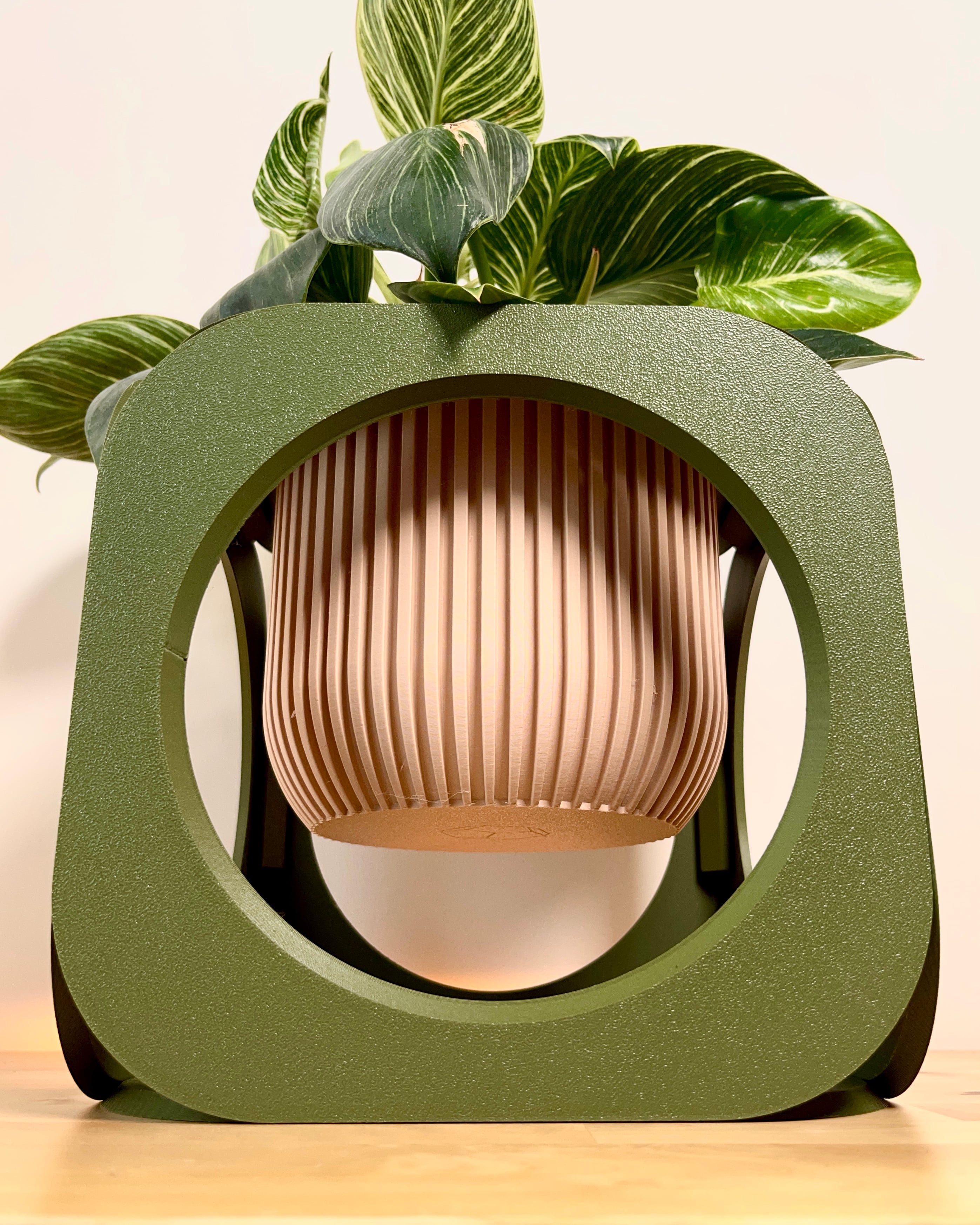 Ochot - a geometrical planter/base combo 3d model
